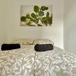 50 M2 Apartment With Free Parking & Netflix