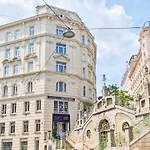 Pension Mozart - Newly Renovated