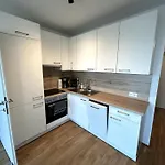 Stilvolle Wohnung Mit Balkon