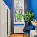 City Apartment - 2 Min To U1 Reumannplatz