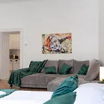 Prime Location & Peaceful Shared 2 Bedroom Apt With Backyard
