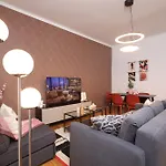 Ruby Holiday Home With Patio