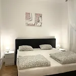 Home Sweet Home - Stephansdom