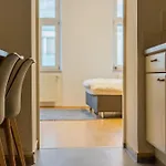 Garden-Eden Apartment