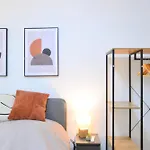 New With Parking And Metro In Front Of The House