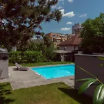 Modern Stylish Design Apartment With Free Parking Emily