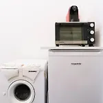 Urban Capsule Apartment - Near Mariahilfer Strasse