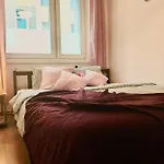 Nr.1 Perfect 3 Bedrooms Near To Main Train Station