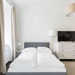 Free Parking I 500 Mbit Wifi I Kingsize Bed
