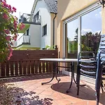 Comfortable Rooms In A Beautiful House Gd