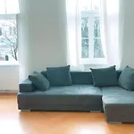 Deluxe Rooms In Keplerplatz