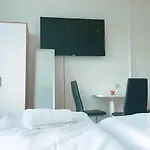Deluxe Rooms In Keplerplatz