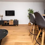 Zoder Apartments
