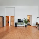 117 M² Near Nussdorferstrasse