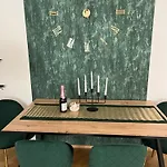Anna Luxury Apartment