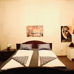 Cozy Apartment In Alserstrasse Area Th