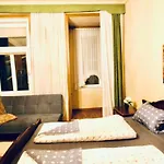 Cozy Apartment In Alserstrasse Area Th