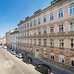 Helle Wohnung - Free Parking