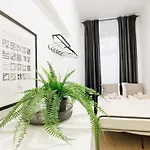 Central City Style Rooms By Home2