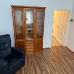Elegant Viennese Apt 15 Min To City Center