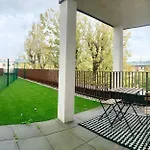 Wohnung Mit Terrasse + Parkplatz