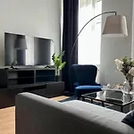5 Bedrooms - 143 M² - Near Main Station