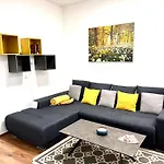 The Barts Apartments - Self Check-In