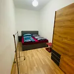 Niceapartmenthollerg.11