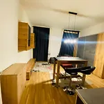 Niceapartmenthollerg.11