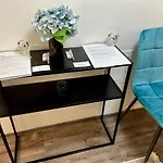 Roomino Apartment