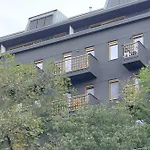 Channel Allee Apartment