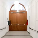 Numa Vienna Terra