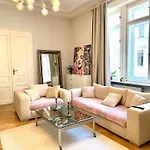 Stephansdom Apartment