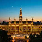 Rooftop Cozy Apartment Near Innerstadt With Ac