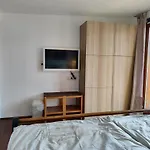 Michael\'S Nest