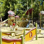 Close To Schoenbrunn Apartments - Contactless 24H Check-In