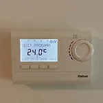 Cosy New Apartment 3Min To Vic/Uno-City And Danube