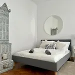 Spacious Apartment, 3 Min To U1 Reumannplatz