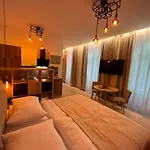 Street Living Hotel - Apartments