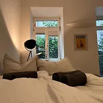 Quiet Apartment Next To Belvedere & Central Station