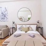 Stylish Apartment, Next To Schloss Belvedere