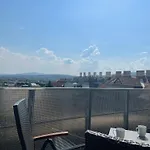 Rooftop Terrace- Panoramablick Ueber Wien