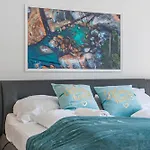 Easystay 2Br Apt. Connect With The Whole City