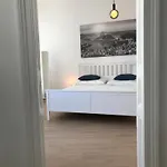 New • City-Park Apartment In The Vienna Center.