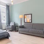 Inviting 2Br Shared Apt - Centrally Located