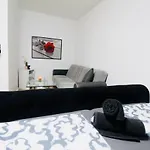 Modern Apartment In Millennium City Area