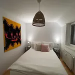Traumwohnung Mit Balkon Im 17 Bezirk