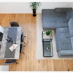 Symphony Apartments 41 - Modern Loft With Terrace And Grill In Central Location