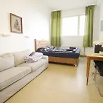 Triple Room In Huetteldorfer Strasse Area