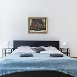 Budget Apartments Well Connected To The Whole City